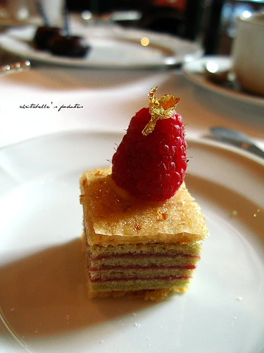 西華飯店Harrod's午茶之覆盆莓千層蛋糕
