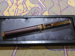 三菱鉛筆 ユニ発売50周年・記念限定商品「ユニ　ペンシルホルダー」