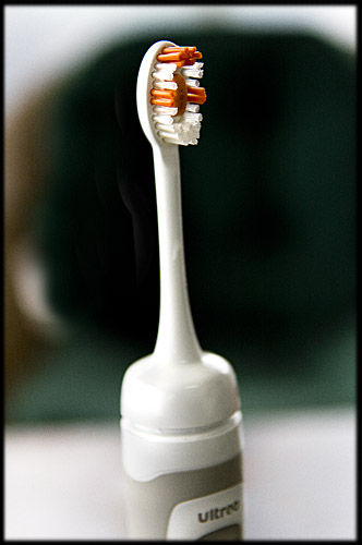 ultreo-toothbrush