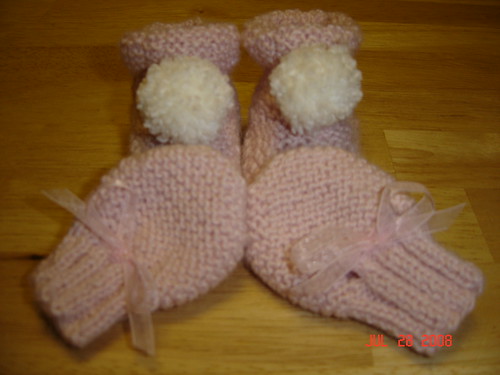 Simple Booties & Scratch Mittens