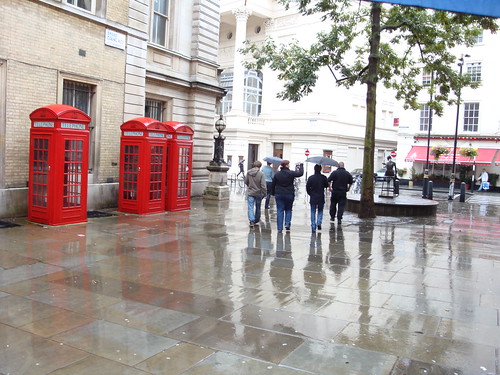 Around London Opera in rain-29