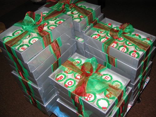 Christmas Gift ~totcupcakes~ by +0+cupcakes.com.