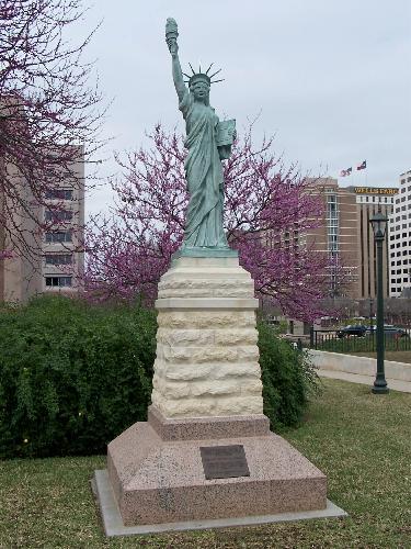 statue of liberty facts and history. york harbor facts,statue