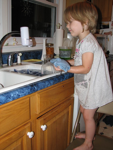 it's fun to wash dishes at grandma's house!