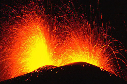 El volcàn Etna, un espectàculo de mil colores Imàgenes de Italia