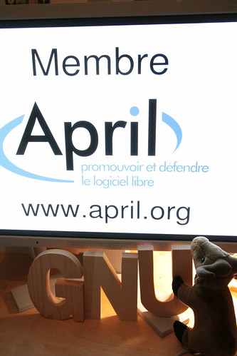 It's time to join APRIL, the GNU will thank you.