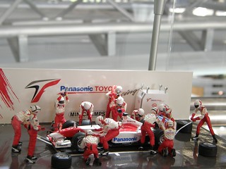 《トヨタ会館》F1 Pit 模型
