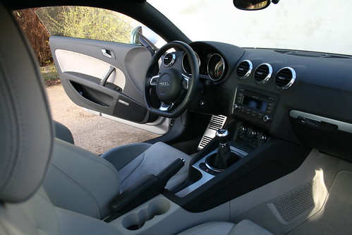 audi tt 2011 blogspotcom. Audi TT interior