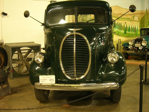 1940 Ford COE Tow Truck 3