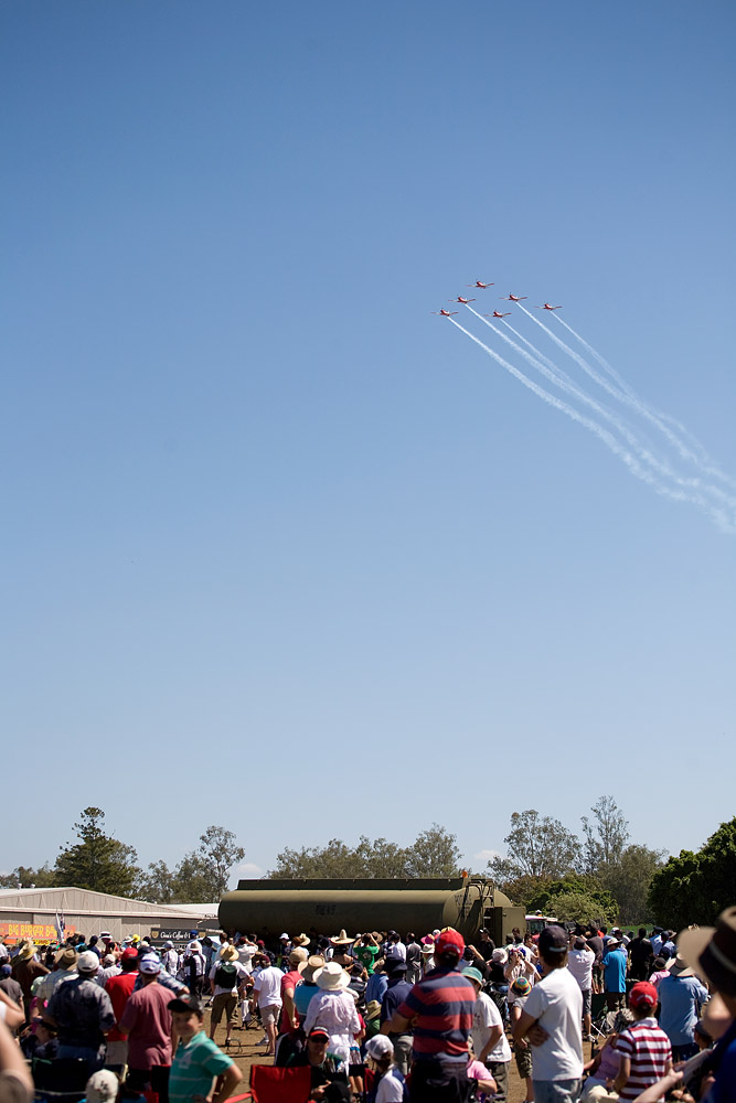 The Roulettes arrive from the West (by HelenPalsson)
