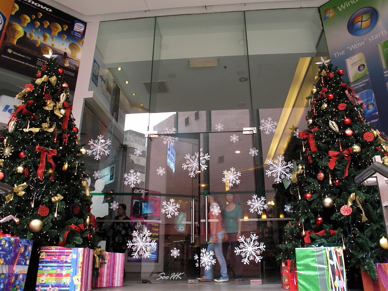 Christmas Decoration @ LowYat, KL, Malaysia