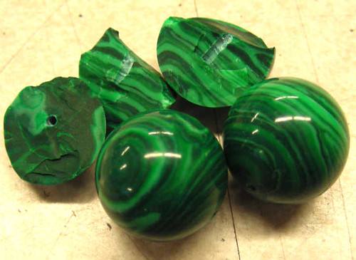 Fakes & Frauds : Synthetic Malachite?