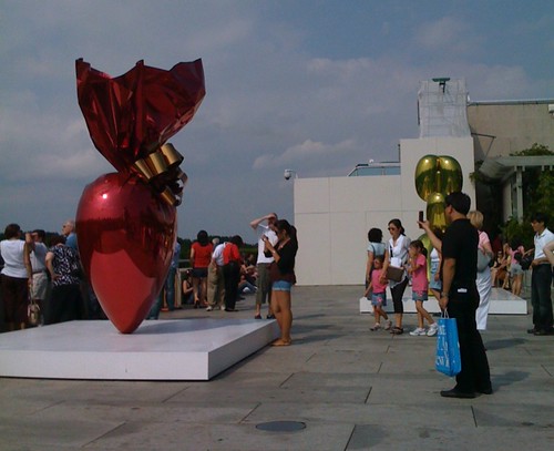 Jeff Koons at the Met