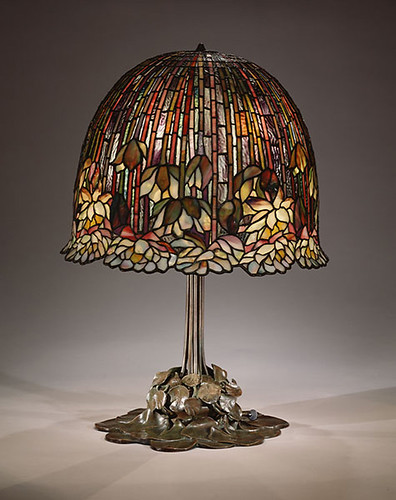 009-Lotus (o lirio de agua) lámpara de mesa, 1904-15