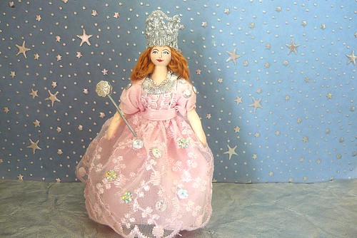 Glinda the Good Witch Miniature by uneekdolldesigns.