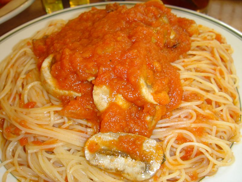 Capellini with Marinara Sauce and Mushrooms