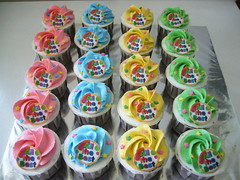 Colourfull Swirl Cupcake