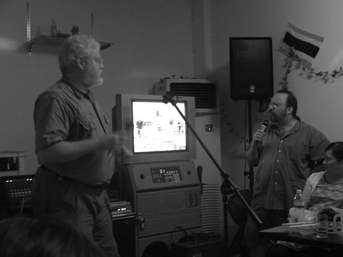 Two Michaels sing karaoke