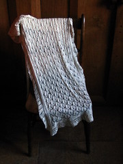 Myrtle leaf shawl with willow border