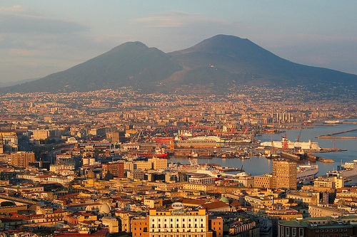 Napoli al tramonto
