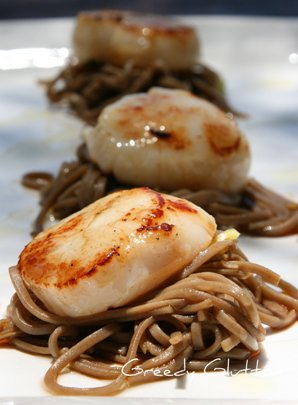 Seared Scallops with Spring Onion, Ginger and Soy with Soba Noodles