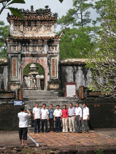 Pose in front of the emperor's tomb