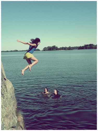 Dar el salto siempre da miedo. Foto cortesía de ClickFlashPhotos