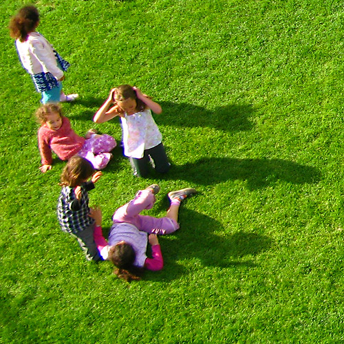 Kids playing, Paris, France. Photo by Magda Wojtyra