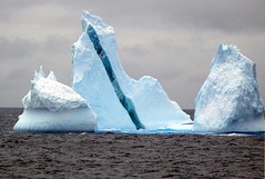 Amazing Striped Icebergs by hotelcurly