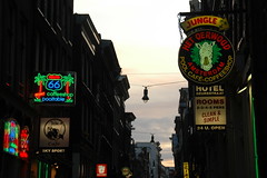 Signs, Walletjes, Amsterdam (by Louis Rossouw)