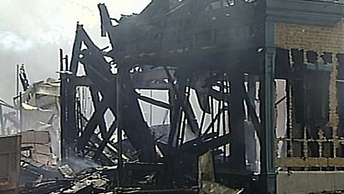 Universal Studios edificio quemado