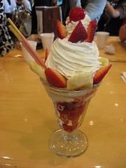 Mitsuwa Marketplace: Strawberry parfait - from UCC Cafessa