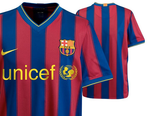 Barcelona 2009/10 home shirt detail