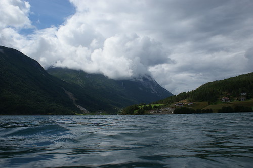 Lake Strynvatn(et)
