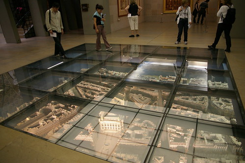 透明地板下是著名的巴黎歌劇院