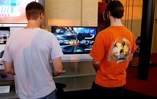 Gamers testing out Wipeout HD