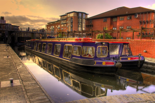 Barges on the Birmingham Canal by slack12 on flickr (click picture for original)