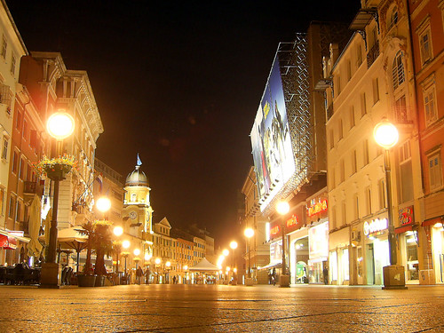 Rijeka belvárosa éjszaka
