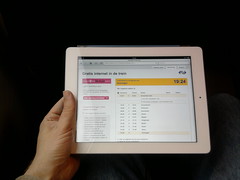 iPad+Launch+-+First+Canadian+iPad+Owner
