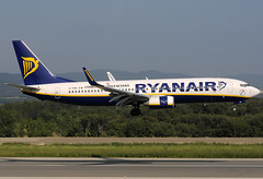 Ryanair (Comunitat Valenciana) B737-8AS EI-EMA GRO 22/05/2011
