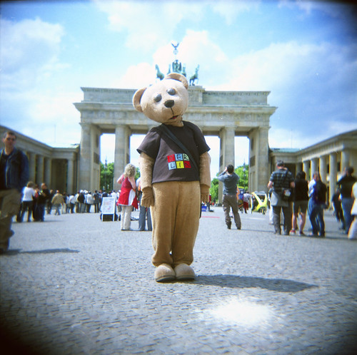Berlin Bear does the Moxiee