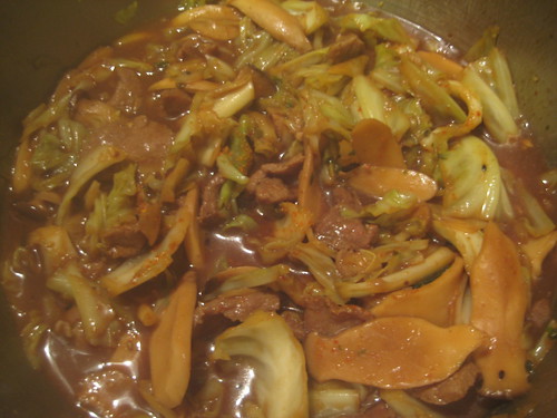 Cabbage and Pork with Mushrooms