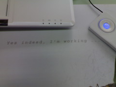 Yes indeed, I'm working - Samsung UM10 white Asus Eee PC Mousepad