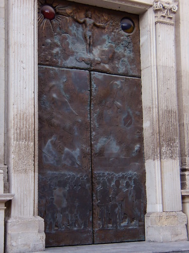 Duomo Lecce: il portale di Manzù