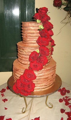 Bronze chocolate wedding cake with Gypsy Leonides Roses charlysbakery 