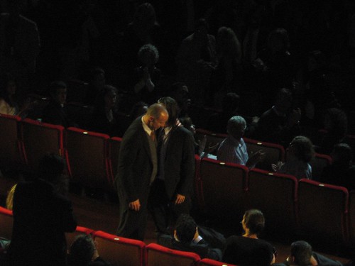 Colin Farrell hiding behind Gavin O'Connor's head