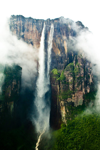 Salto Ángel, in Canaima: The highest waterfall in earth