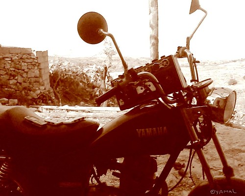 Moto at Bouthwar Béni Znassen 
