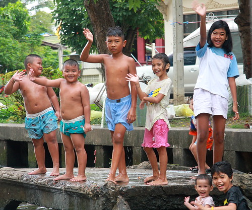 Klong (Canal)Kids, Bangkok, Thailand