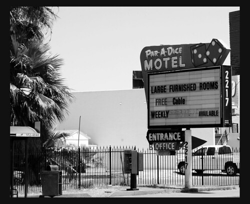  Pair-A-Dice Motel 